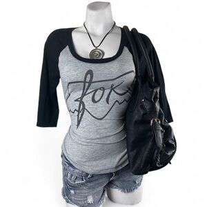 Fox racing Gray and Black Graphic quarter sleeve top